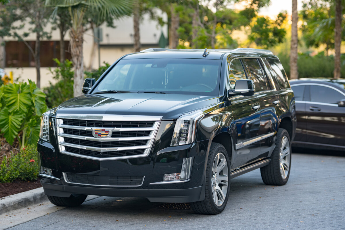 Luxury sedan service